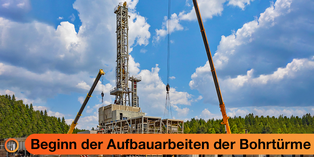 Die Aufbauarbeiten der Bohrtürme auf dem Bohrplatz Gut Breitenbach im Gemeindeteil Gelting der Stadt Geretsried haben vor einer Woche begonnen. Am 15.06.2023 wurde der Bohrturm aufgerichtet.

eavor-geretsried.de/beginn-der-auf…

#Eavor #Energie #EavorGeretsried #Geothermie #EnergyForEavor