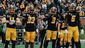 After a great conversation on the phone with @CoachErikLink I’m more than blessed to receive a offer from Mizzou. Thank you to @HKA_Tanalski @KD_Kicking @KohlsKicking @Phase3Kicking and everyone else who is helping me on this journey!