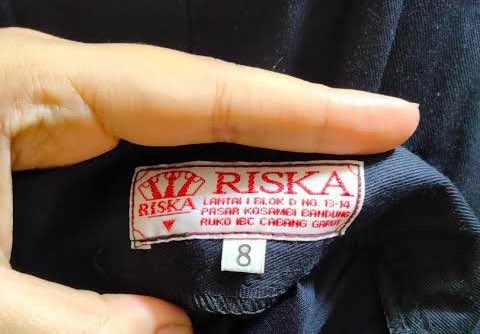 infobdg's tweet photo. Jaman sekolah dulu suka dibeliin seragam merk apa nih?

Resko, Riska, Rio atau Remaja? https://t.co/uEDq1Pj5z9