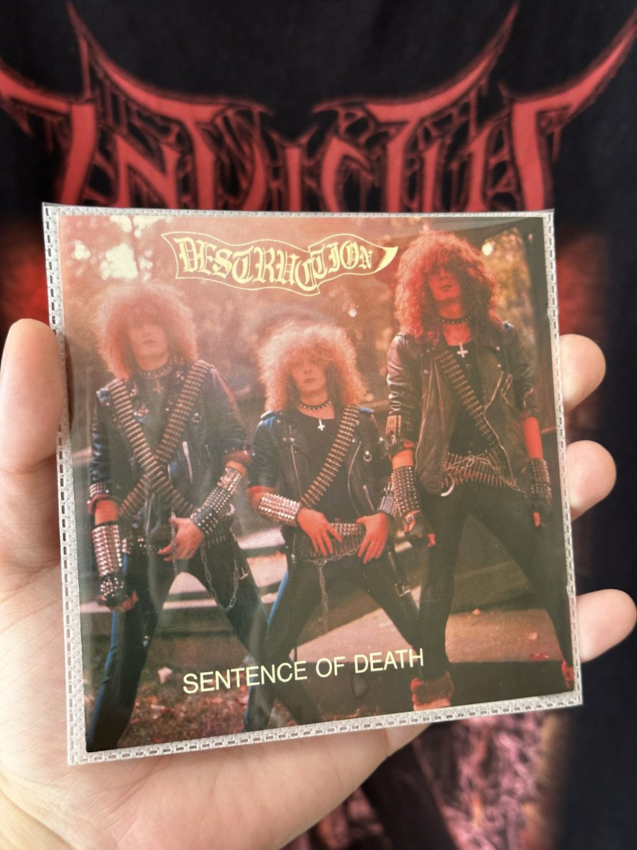 shishineko44225's tweet photo. #Nowplaying 
#DESTRUCTION 
#SENTENCEOFDEATH
#INFERNALOVERKILL https://t.co/zxvhnxwxEg