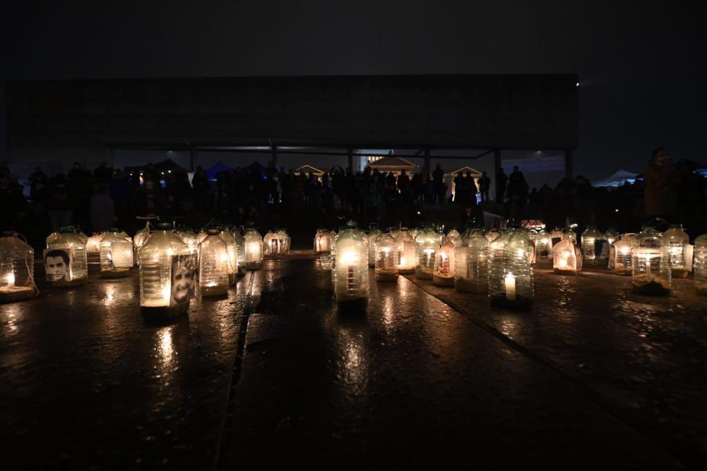 NO AL GOLPE.
Siempre democracia.

Nunca Más Terrorismo de Estado.