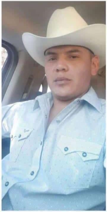#Durango | El alcalde, Toño Ochoa, confirmó qué hay 4 menores siendo investigados por la FGED por su su responsabilidad en la muerte del policía José Juan Medina Pérez. 

Hizo un llamado al grupo de denominado “Italikos” para que “pongan sus barbas a remojar”. #Noti12