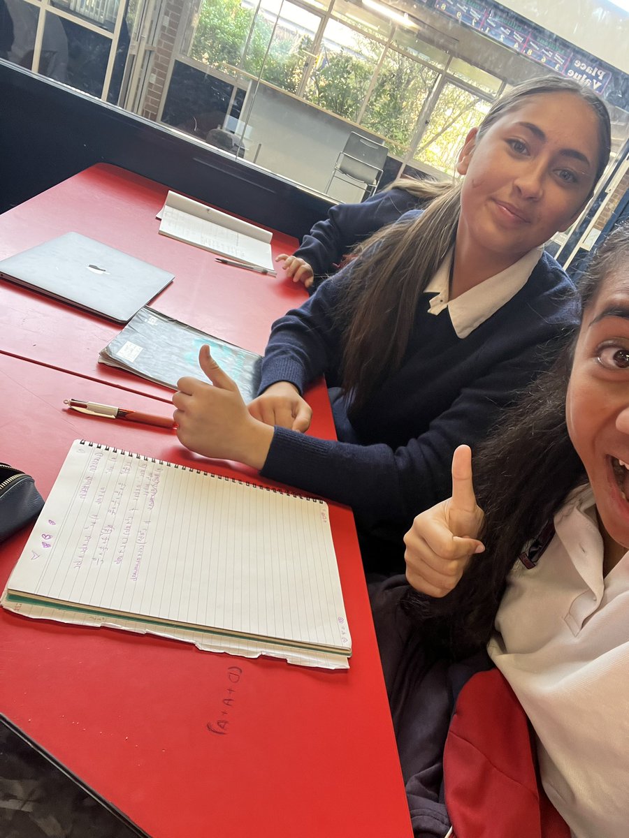 meekah_viiga's tweet image. Oh nothing, just maths!!!🖖🏿🖖🏿 #mathlovers #xaivercoatesismyteacher!