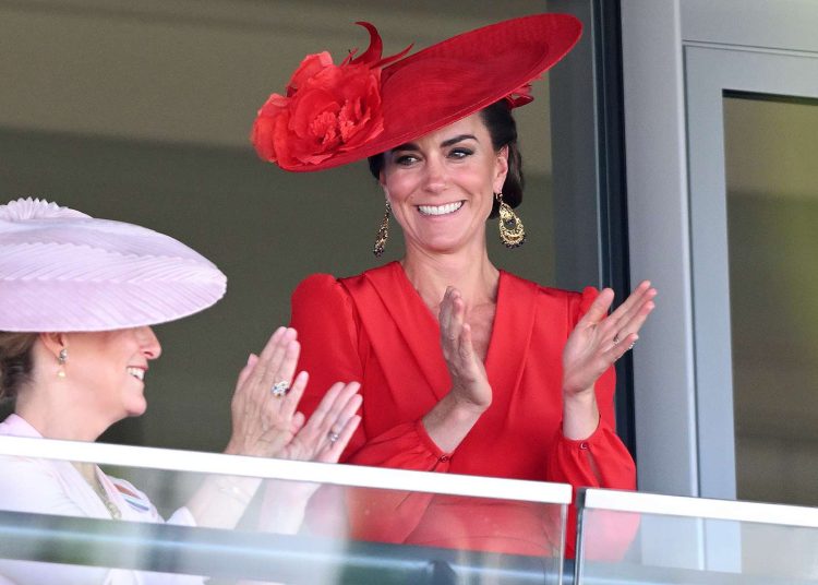 NEWS: #KateMiddleton makes radical change wearing stunning #AlexanderMcQueen attire at Ascot 
musicmundial.com/en/2023/06/24/…