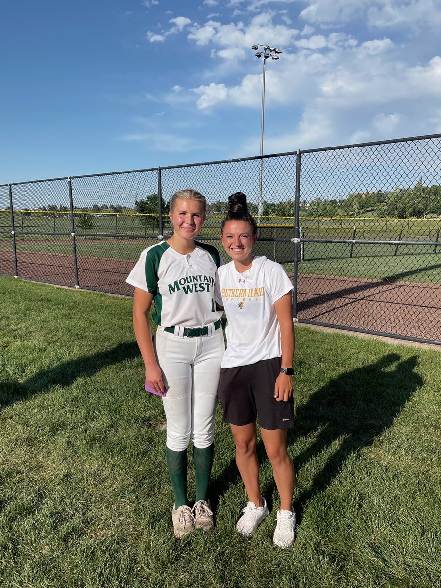 emmaharrow10's tweet photo. Thankyou Coach Hale for coaching my Academic Game! https://t.co/VjP5NSONSx
