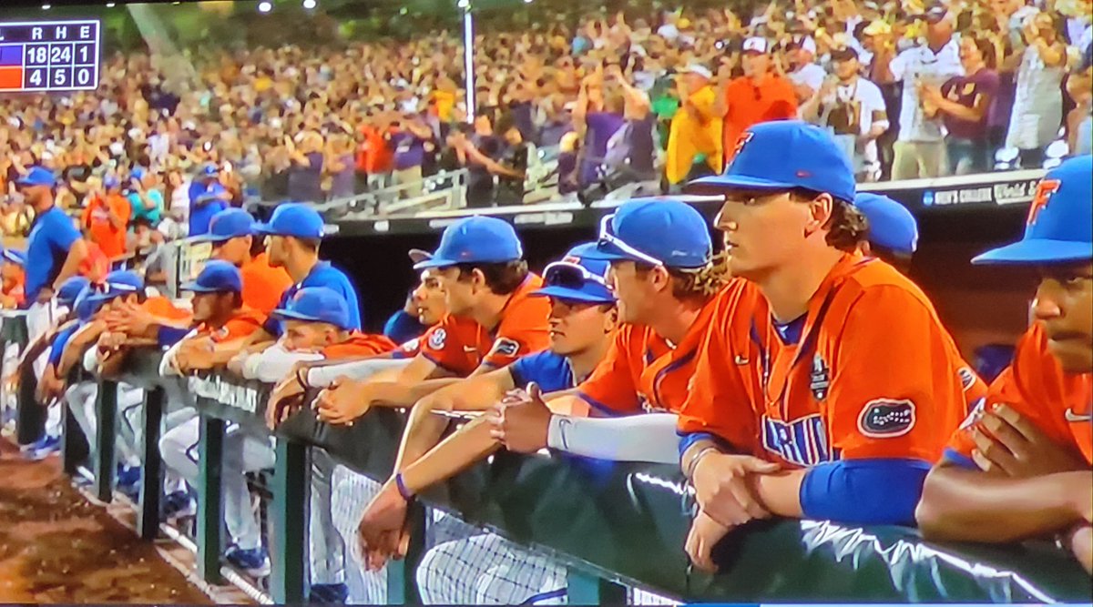 MartySande34622's tweet photo. The thrill of victory and the agony of defeat. Congrats to #lsubaseball for winning the #CWS2023 championship. #lsu #CWSOmaha #cws #lsuvsflorida #GatorsBB https://t.co/ShIPwSLaCK