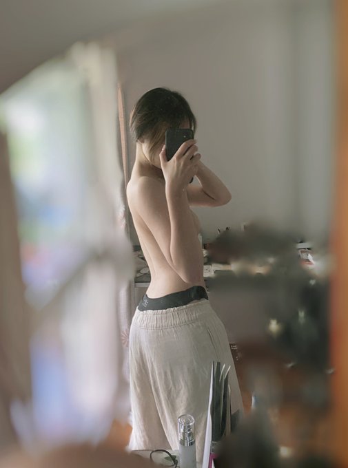 更新一则 https://t.co/2AooPm8mzP<a href="/tag/%E8%87%AA%E6%8B%8D"class="tags"><span>#自拍</span></a><a href="/tag/%E5%81%9A%E7%88%B1"class="tags"><span>#做爱</span></a><a href="/tag/%E6%83%85%E4%BE%A3%E6%97%A5%E5%B8%B8"class="tags"><span>#情侣日常</span></a><a href="/tag/%E6%83%85%E4%BE%A3"class="tags"><span>#情侣</span></a>