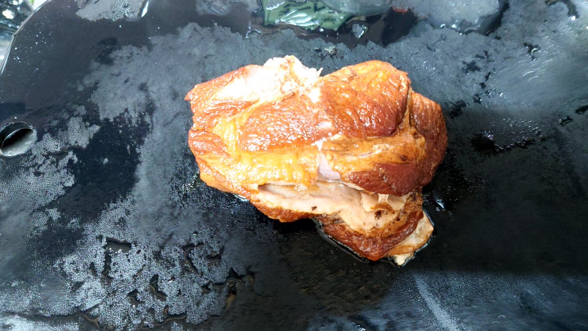 コーラで豚の角煮作りました！！！めっちゃうまかったです！！！豚ーーーーー！！！って感じでした。#おうちごはん　#料理好きな人と繋がりたい https://t.co/XPAOrScGVF