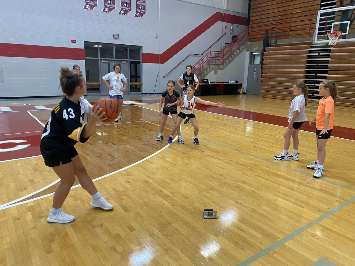 dchswarriorsgbb's tweet photo. Day 1 of 4th-8th grade camp was a success! Everyone put in hard work and got better today! Looking forward to tomorrow! #WarriorPride https://t.co/RR5Zy4kX0f