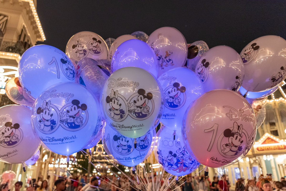 adam_ap_wdw's tweet image. Magic Kingdom waiting on Happily Ever After! #happilyeverafter #WaltDisneyWorld #disneyworld #WDW #Disney #disneyphotography