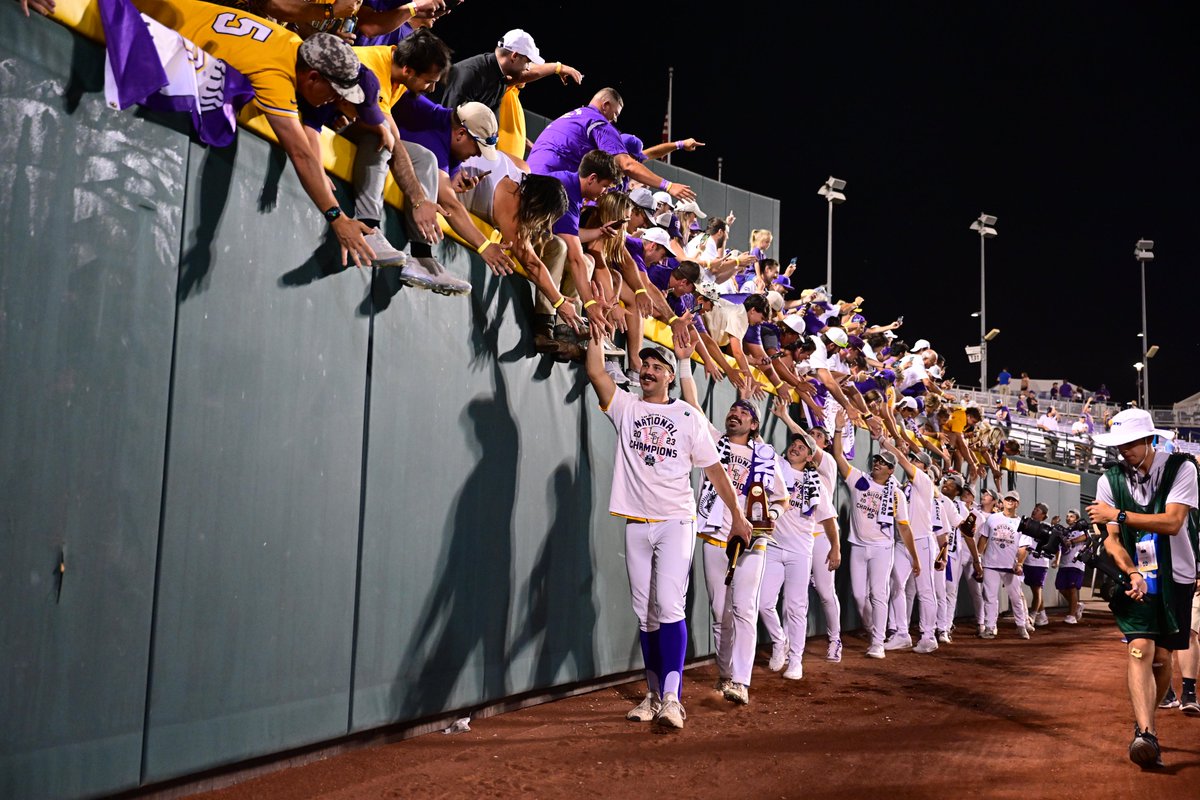 LSUbaseball tweet picture