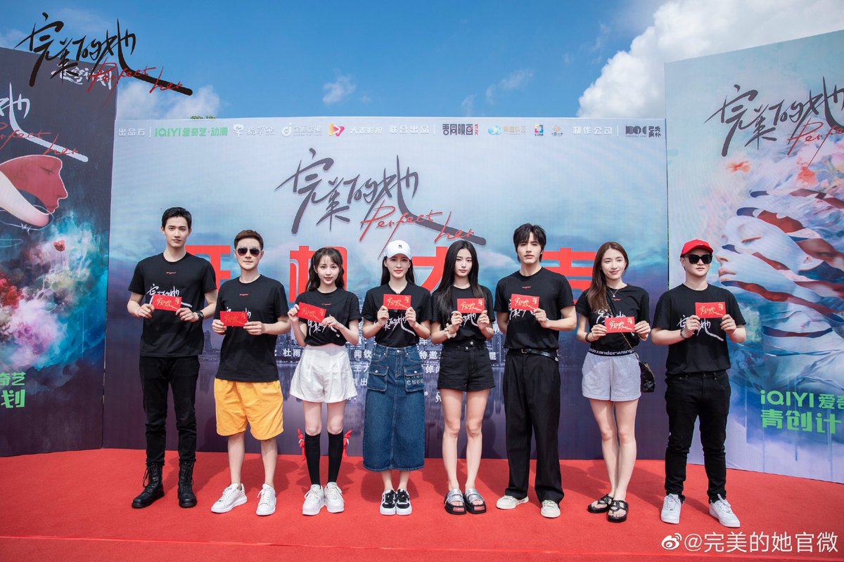 LuoZhengFC's tweet photo. 27.06.2023 | @ หนานชาง
🎉 ขอแสดงความยินดีกับงานเปิดกล้องเรื่องใหม่ #完美的她 #PerfectHer #iQIYI (ดัดแปลงจากม่านฮวาเรื่อง 旧爱新颜)✨

📚กำกับโดย 沈文帅 ผู้กำกับจากเรื่อง #PerfectMismatch  

🔻นำแสดงโดย 
#LuoZheng #หลัวเจิ้ง #罗正
#XuYiyang #สวีอี้หยาง #徐艺洋 https://t.co/iFDzQu5ZBe