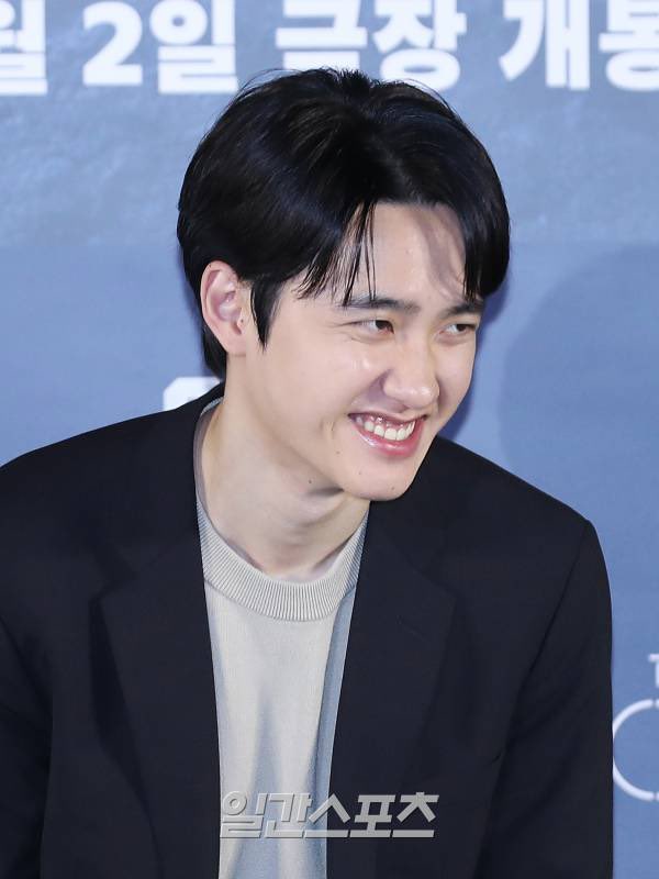 kokokbop's tweet image. More photos of KYUNGSOO from today 🌕🫶🏻