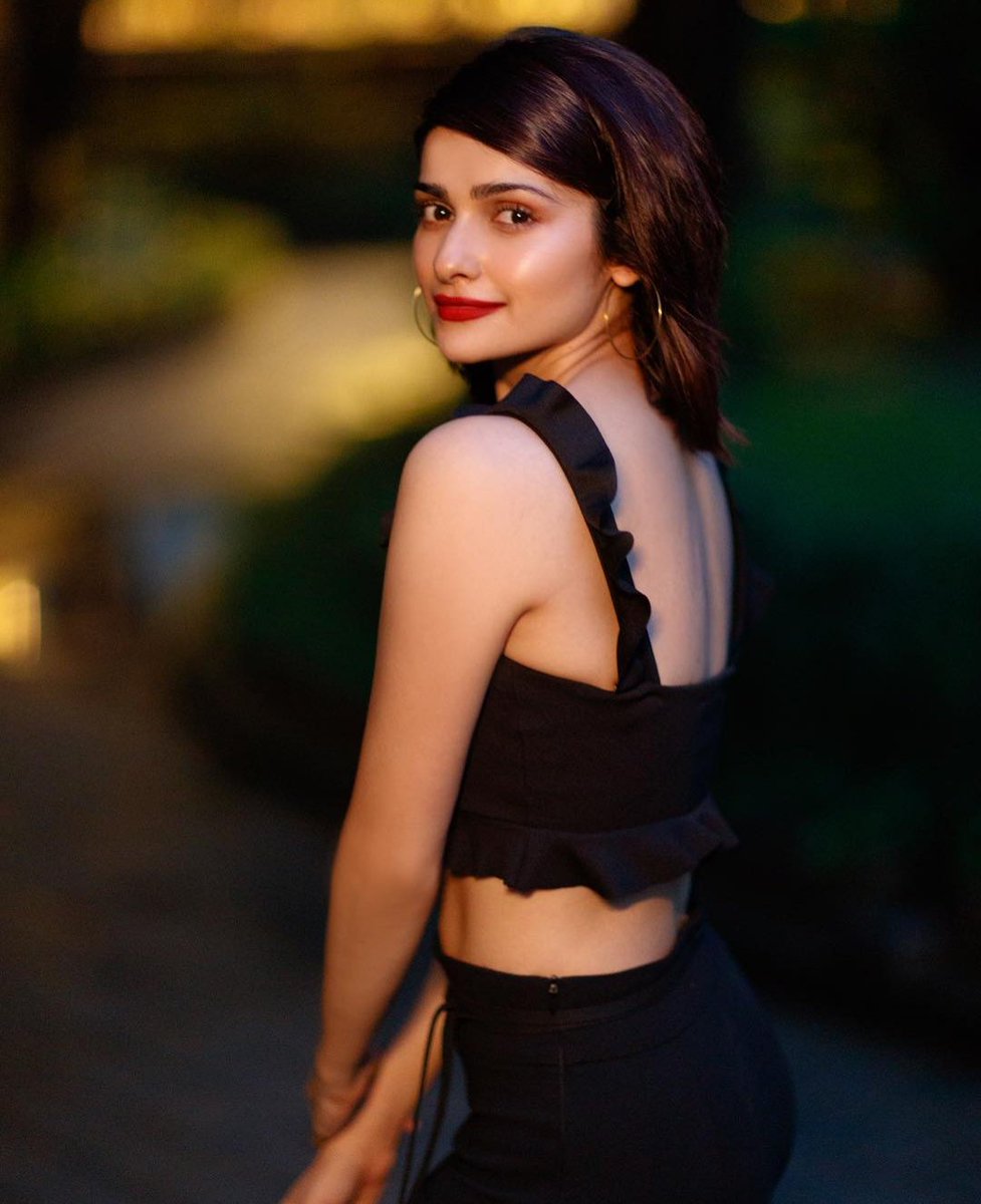 DailyCelebShots's tweet photo. Prachi Desai ❤️ https://t.co/li9PqyKQgQ