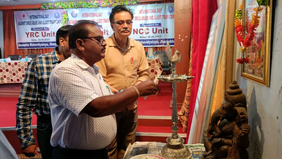 Nisha mukt abhijan pakhwada program organised by Seemanta Mahavidyalaya NCC UNIT on date. 26.6.2023
@kalinga_sagar 
<a href="/14_OdishaBnNCC/">KeonjharWarriors</a> 
<a href="/hirakudwarrior/">hirakudwarrior</a>