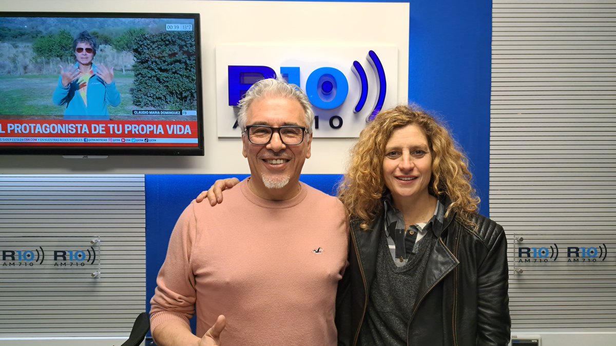 👉#LaMedianoche | 🗣🎙 <a href="/poliserpi/">Carlos Polimeni</a> recibe la visita de la cantautora uruguaya #AnaPrada <a href="/anapecadora/">Ana Prada</a>. Ana Prada presenta en Argentina su nuevo disco “NO” con canciones que incomodan. • <a href="/Radio10/">Radio 10 - AM 710</a> #AM710 #ElSonidoDeLaRealidad 🔊 📻 🇦🇷 • 🎧 ▶️ radio10.com.ar