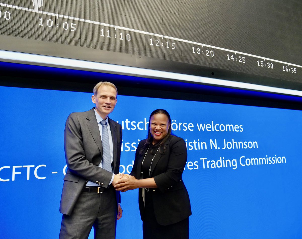 Last fall ⁦@Porsche⁩ Rang the Opening Bell for its IPO ⁦@DeutscheBoerse⁩ ⁦@EurexGroup⁩! Last week, Exec Board Members and Senior Managers including ⁦@CFTC⁩ MRAC Members welcomed me to the Exchange floor! Looking forward to the next #Derivatives #Forum.