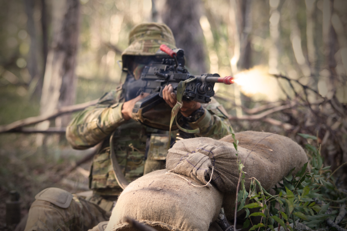 #ICYMI || #AusArmy soldiers from 9th Force Support Battalion (9 FSB) recently conducted Exercise Surus Walk at Green Bank Training Area, QLD. Soldiers worked on their foundational readiness & combat behaviours in preparation for Ex Talisman Sabre later this year.  

#FutureReady