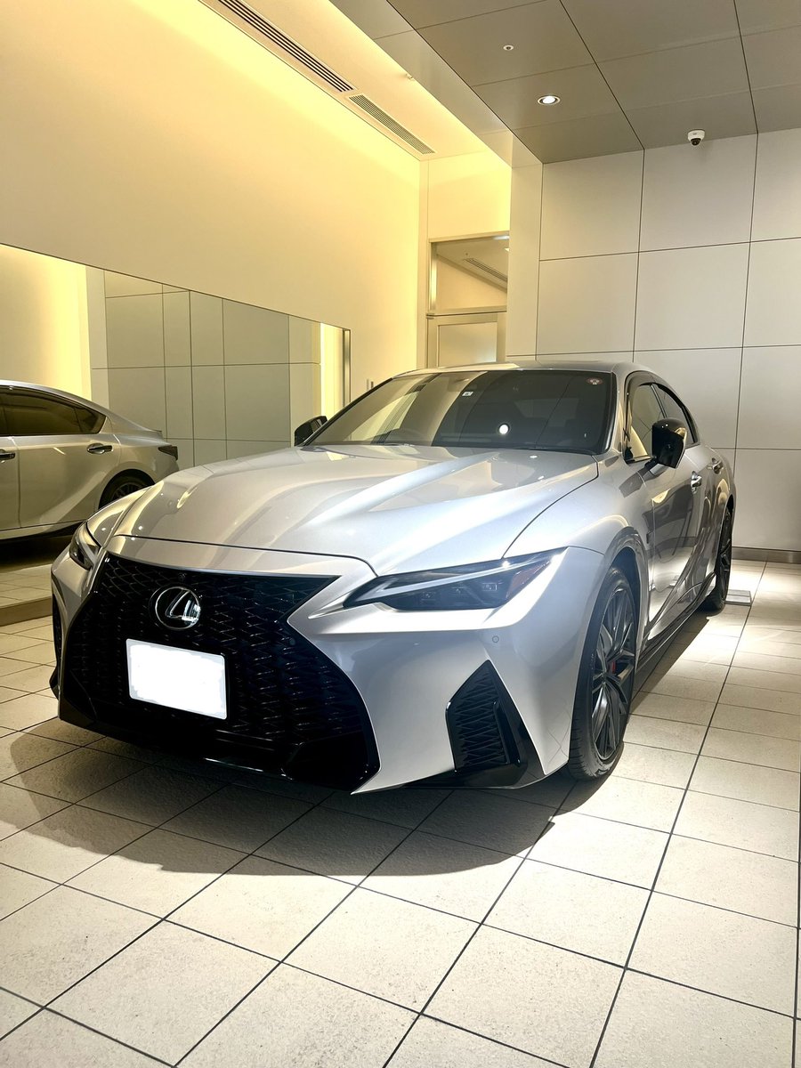 tscom23's tweet photo. 令和5年6月27日レクサスIS500
納車されました✨🚘✨
ソニックイリジウムが戻ってきました☺️
5000ccV8🤩
走行は軽快な最高の一台です✨
ノーマル仕様ですが大切に乗り続けますのでこれからも皆様よろしくお願いします🙇‍♂️ https://t.co/YAwi5T5kox