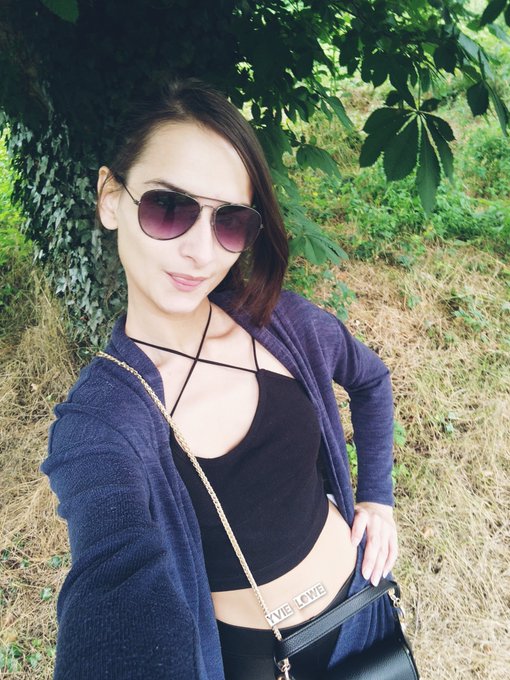YvonneLowe - Hey guys 😊 it's been a while since I posted on Twitter 🤭🤭 Check out my new cute and sexy and descriptive intro at my @fansly 😉 And here is a sweet discount on the first month too 🫦 https://t.co/xasFe5M76Z @FanslyStaff what do you think about the new intro on my page? 🤭🤭❤️ https://t.co/7iRyFhf4mv
