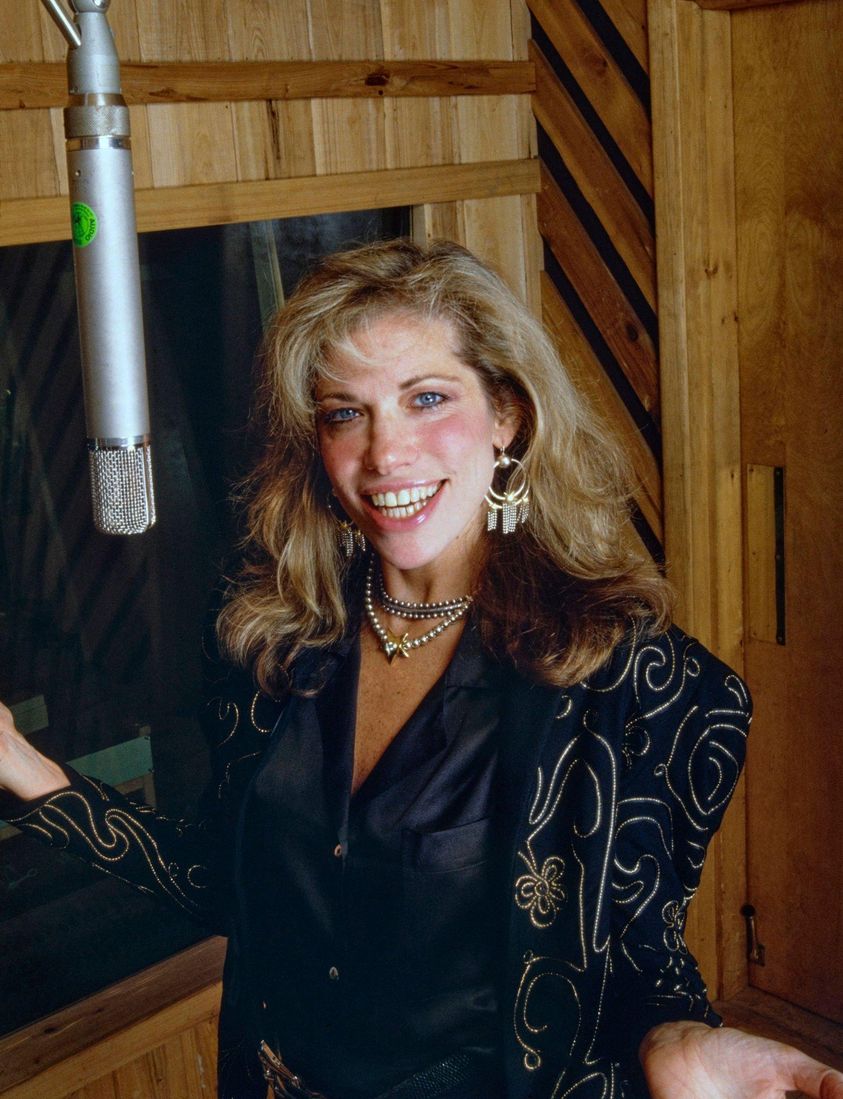 Happy 80th Birthday to Carly Simon  