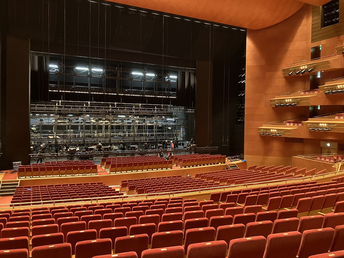 ツアー最後の公演地となる愛知では劇場の仕込みが始まっています！

残る公演は3回のみとなりましたが、皆様と無事に最後まで走り抜けられますように🧚‍♂️

  #ファインディングネバーランド