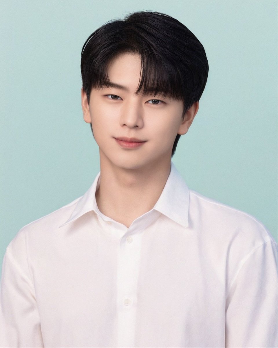 Maem__Maemi's tweet photo. 우와... ai 남자프로필 하지마셈... 이게 누구임 도대체..;;; https://t.co/SahLov1Mpt