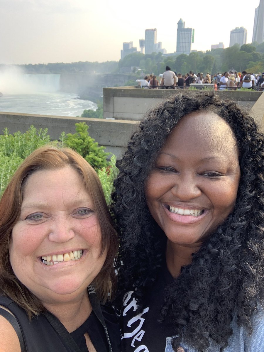candacekellyto's tweet photo. Happy Birthday to my favourite Ninjaπ₯· @BIGRosieBK & obviously one of my favourite peeps! I hope you have an amazing day, a fantastic weekend & an incredible year! #YouDeserveitAll π₯° We will ALL miss you @ #AddictsInBuffalo but I know youβll be in great company too! β€οΈ https://t.co/zkXlRe0Wbn