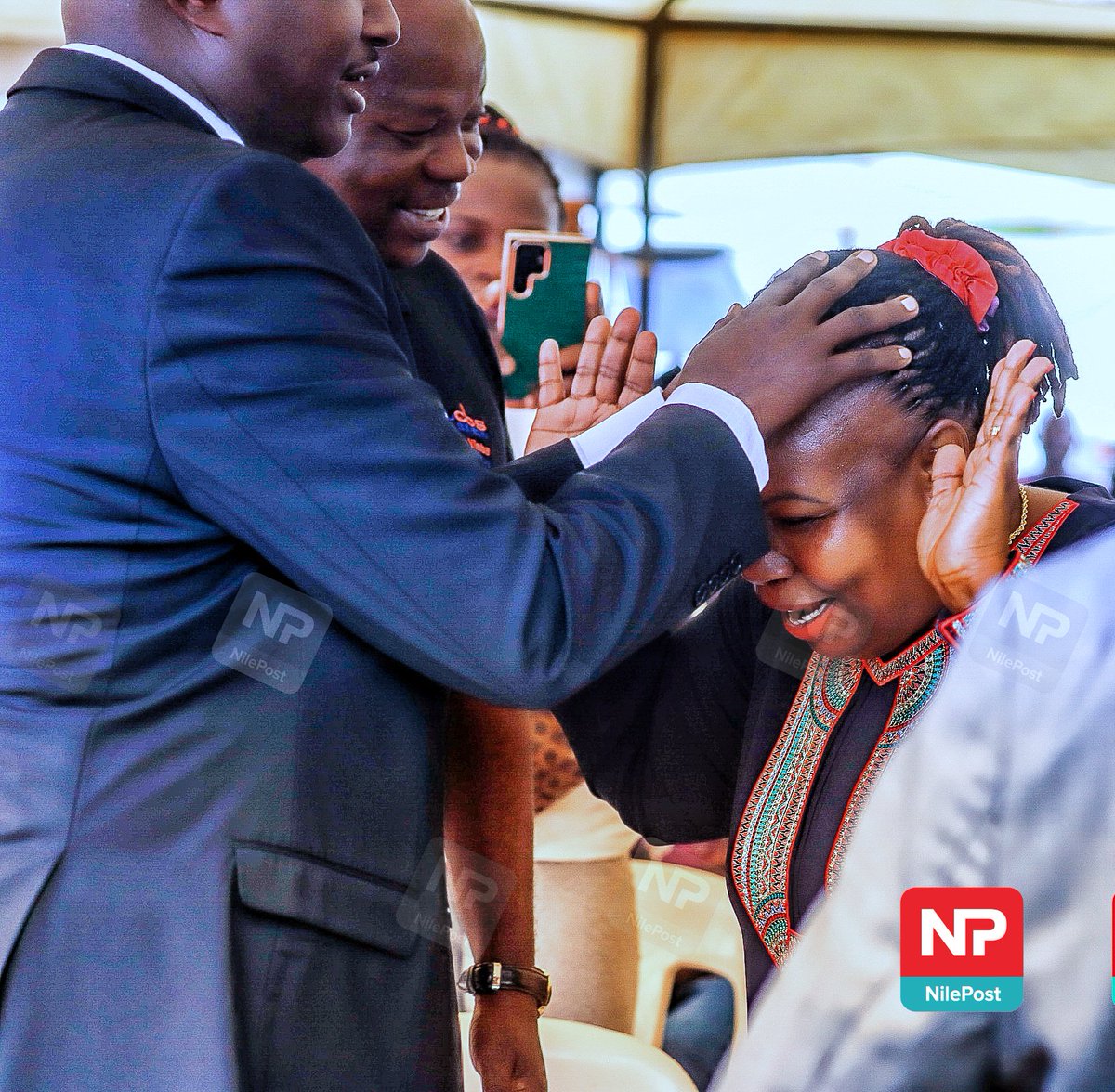 JuliusMunyoro's tweet image. Hello Twitter, kindly help me explain why this happened.
#bugingo