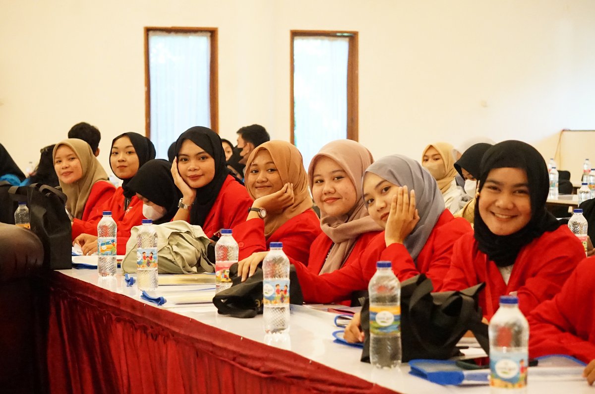 JGU_University's tweet photo. JGU students attended a Regional Tax Socialization event in Depok City. This socialization aims to provide the public with an understanding of the importance of paying taxes and their obligations related to the taxes imposed by the local government.

#AyoKeJGU #JaGUans https://t.co/ybLMATUdQ5