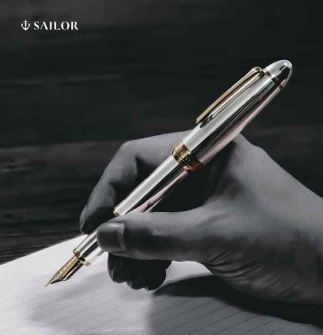 mznihonbashi's tweet photo. 【B1 Fountain Pen Sales Floor】
Today we would like to introduce the SAILOR PROFIT 21 Starling silver 925, which has a beautifully polished barrel.
It is now on sale at our store, so please take a look 😊.
#SAILOR
#Fountainpen
#Starlingsilver
#PROFIT21
#Maruzen https://t.co/iuMsKlphKJ