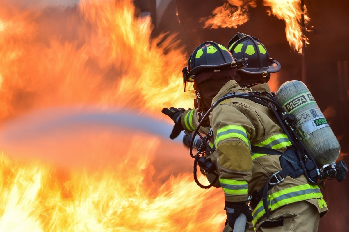 Sapizontech's tweet image. How VR  Fire safety training differs form Traditional training?
Read more - lnkd.in/gAZG_Fuj
#vr #virtualreality #augmentedrelity