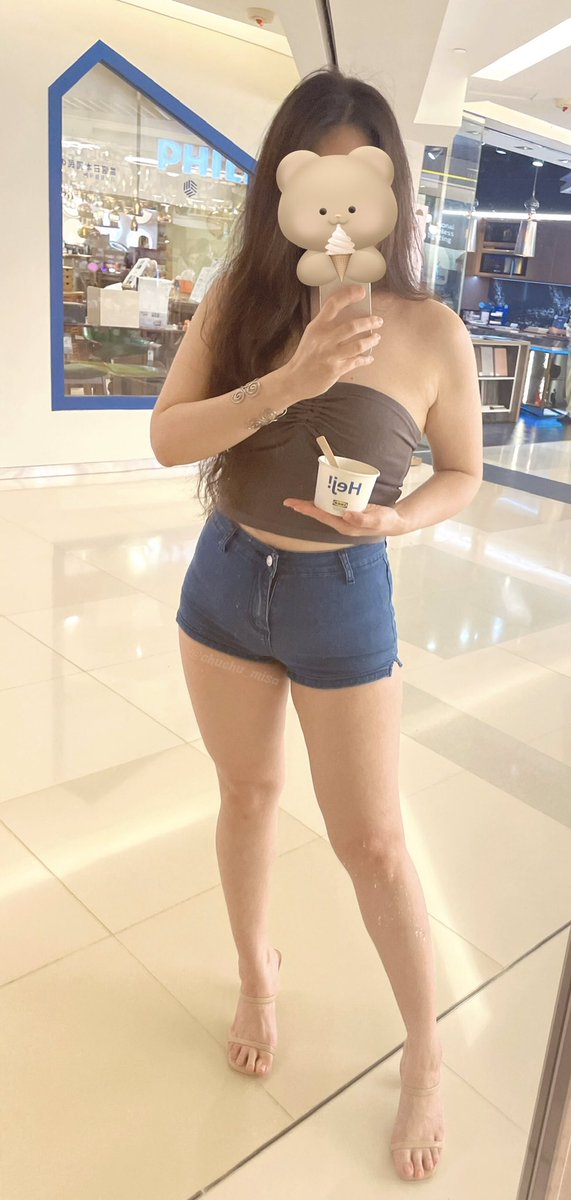 你⋯接唔接受到❓💩🍨🍦🤭
夠鐘放飯🥢🍽食完再做👩🏻‍💻

#港女 #淫娃 #OL #腿控 #小肉地