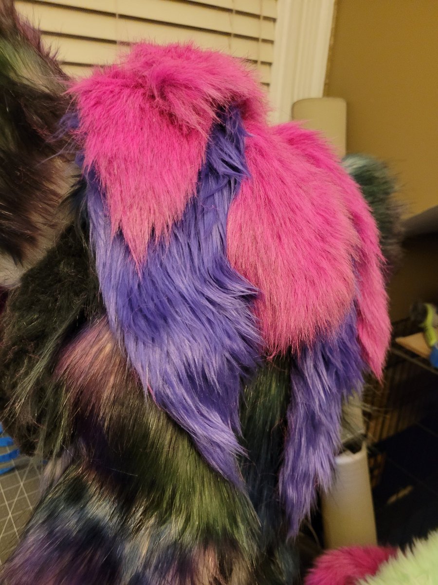 NeveTheWolf's tweet photo. *panicked suit making continues* https://t.co/oTAInv9h1v