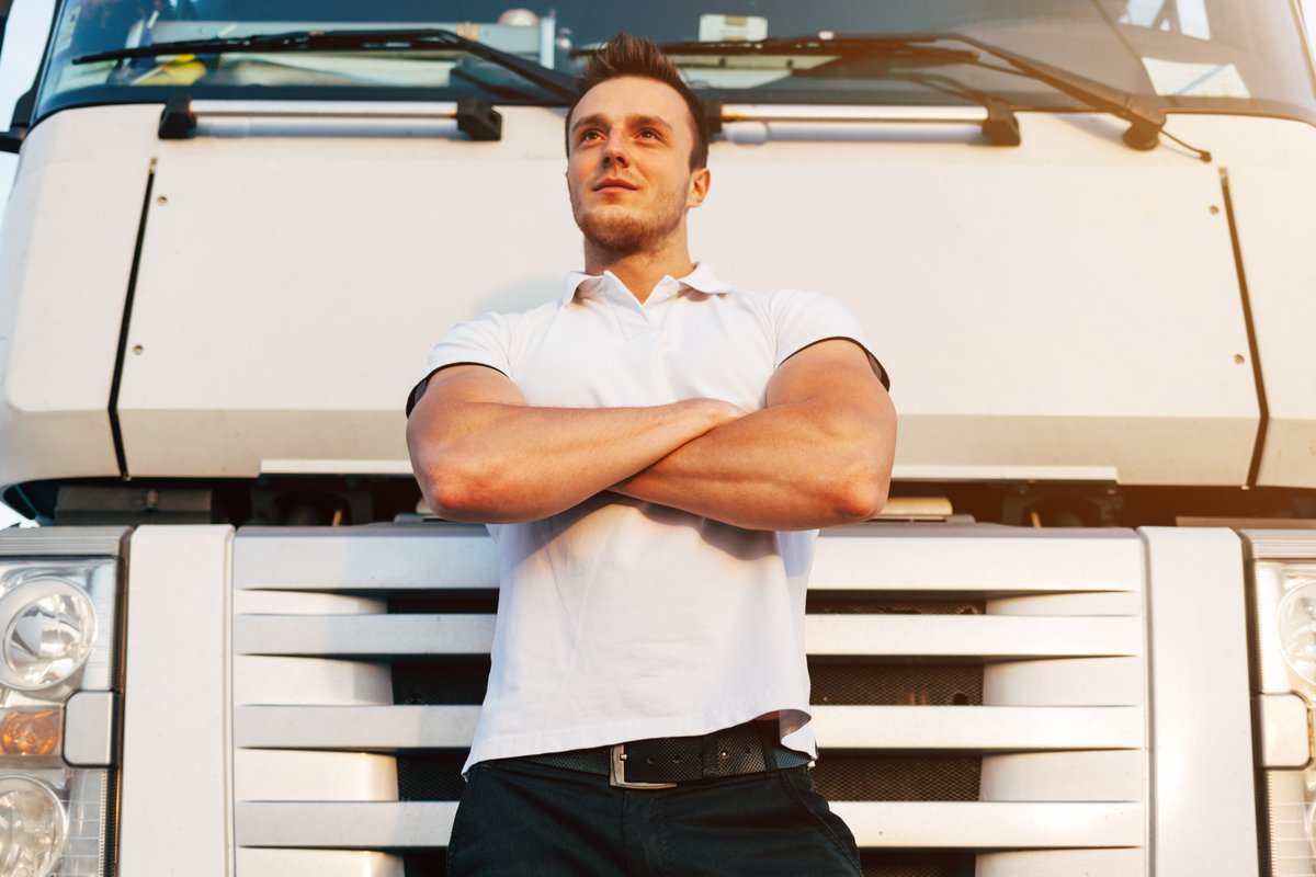 Drive #internalcommunication- Show employees the same courtesy and respect given to external influencers. Unlike social media influencers, employees have a personal stake in the success of their employer. #employeeengagement #strategiccommunications linkedin.com/pulse/when-int…