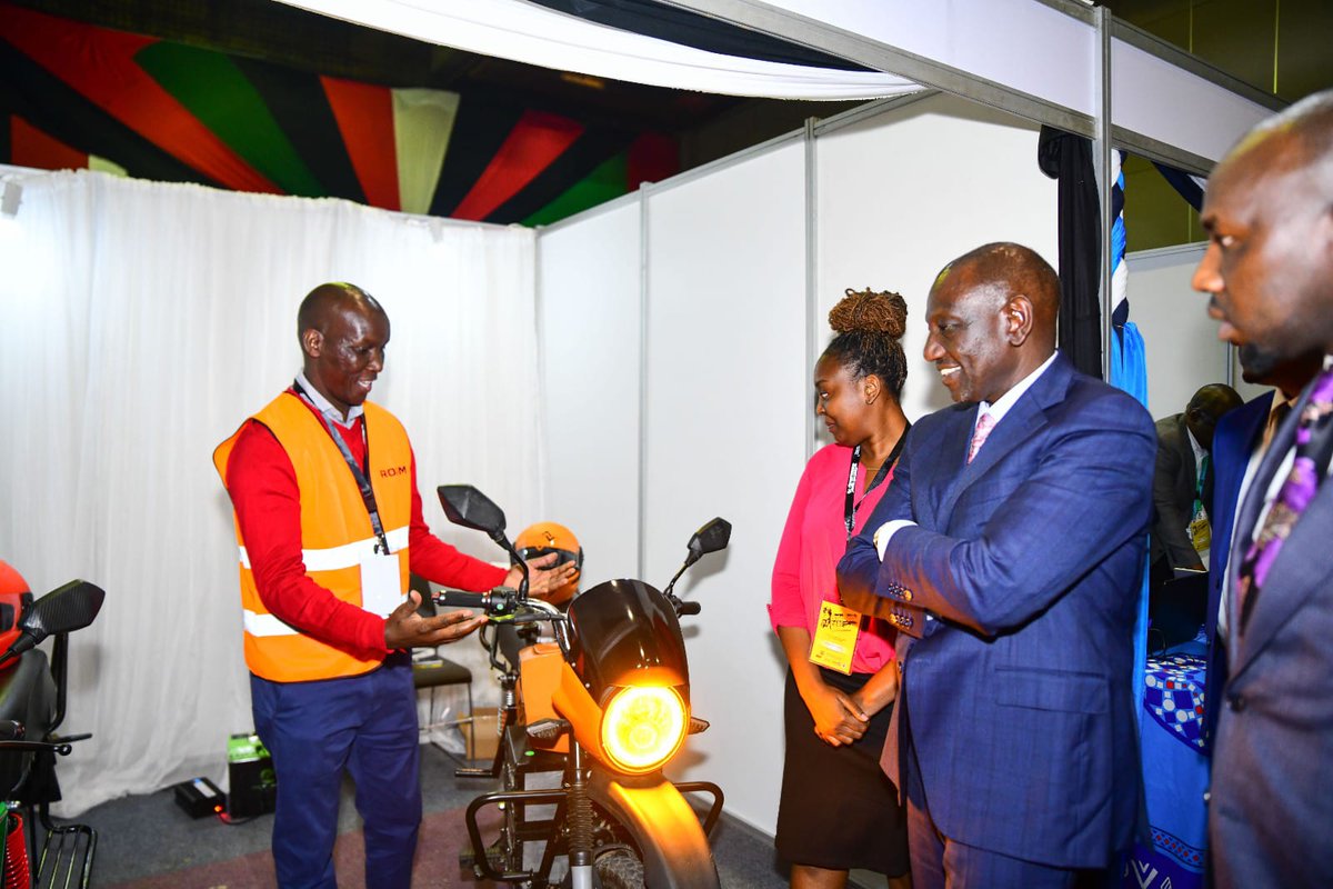 H.E President William Ruto continue delivering his promises.yesterday he launched a capacity building and empowerment programme for the bodaboda riders.
 #BodaBodaCare