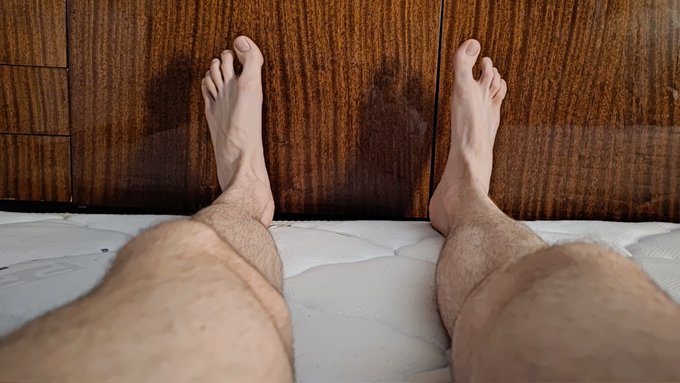 Lick or massage?  #feet #feet_lover https://t.co/YmFBCmM0BJ<a href="/tag/feet"class="tags">#feet</a><a href="/tag/feet_lover"class="tags">#feet_lover</a>