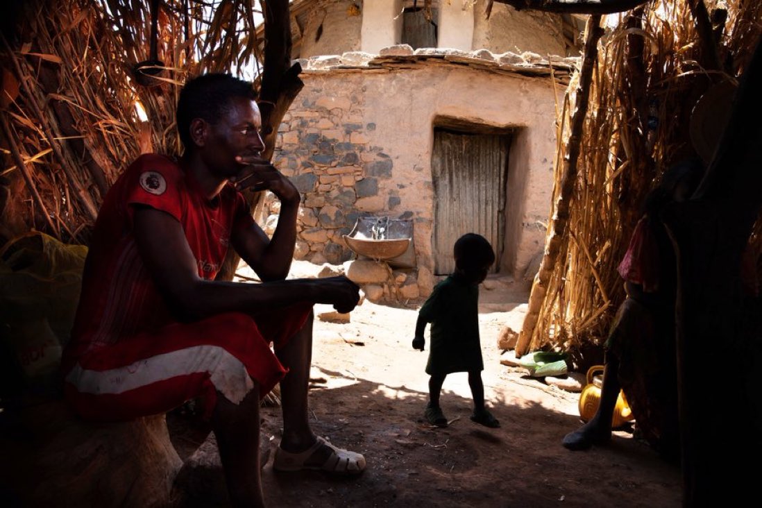 Eritrean troops took over their home, built very precariously from sticks, straw and mud. 
Not only did they steal their livestock and destroy their crops, they also set fire to one section of the house. They had to flee.
#EritreanOutOfTigray 
#Justice4Tigray 
#ResumeAid4Tigray…