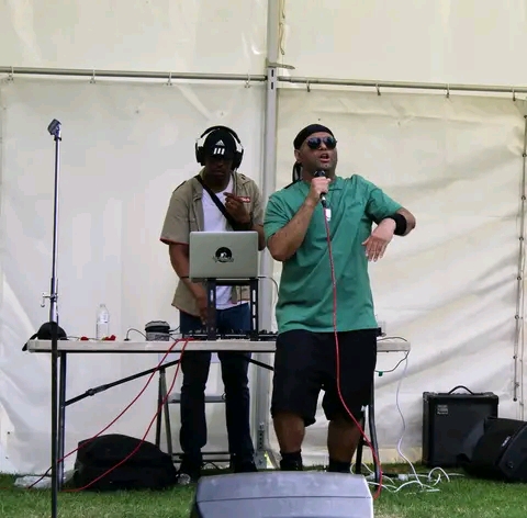 Aliflexofficial's tweet photo. Beeston Festival Leeds #beestonfestival #aliflex #rapper #mc #bengalirapper #bengalimc #music #concert #outdoorevents #stageperfomance #livemusic #music #livefestival https://t.co/V3sZO5jlWT