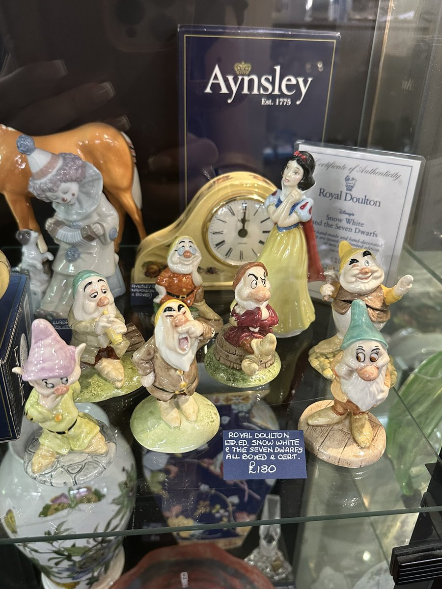 Royal Doulton Snow White and the seven Dwarfs. #boxed #certificate #royaldoulton #royaldoultonfigurines #snowwhite #sevendwarfs #astraantiquescentre #hemswell #lincolnshire