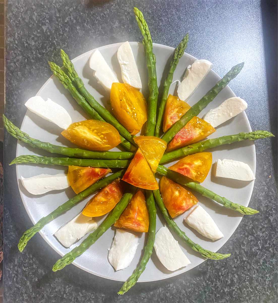Tomatotastic summer salads - with Tzatziki too. New from the Wensum Kitchen. 

medium.com/@TheWensumKitc…

#Medium #summersalads