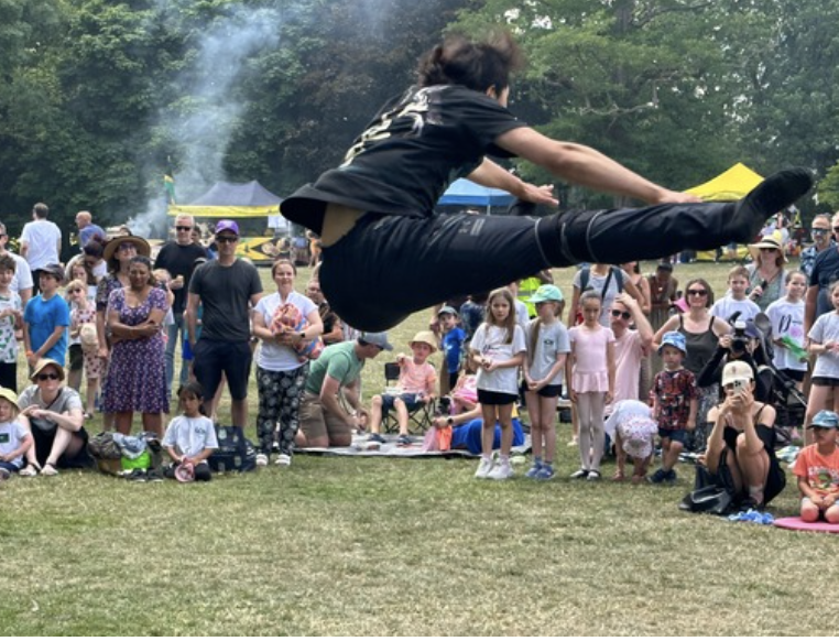 GoldsmithsCI's tweet photo. Thank you to all those who came to our #Chineseperformance and #Chineseart #workshops at @mhgfestival 

We are looking forward to Blythe Hill #Festival this Sunday!

Photos- Baz Golin

@blythe_hill @BHillvillage @BlytheHillNews @LewishamCouncil @WeAreLewisham @lewishamlocal https://t.co/yT2nCg98yS