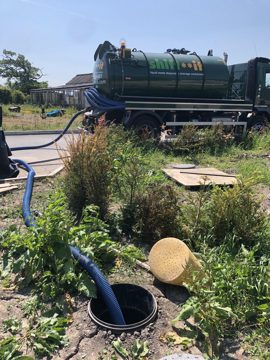 shiftituk's tweet image. We’re busy busy busy #emptying #septictanks and #treatmentplants in #Preesall, #Preston, #Wigan and #Longridge today.

Call us on 01772 864987, email info@shiftituk.com, or visit our website shiftituk.com for more information