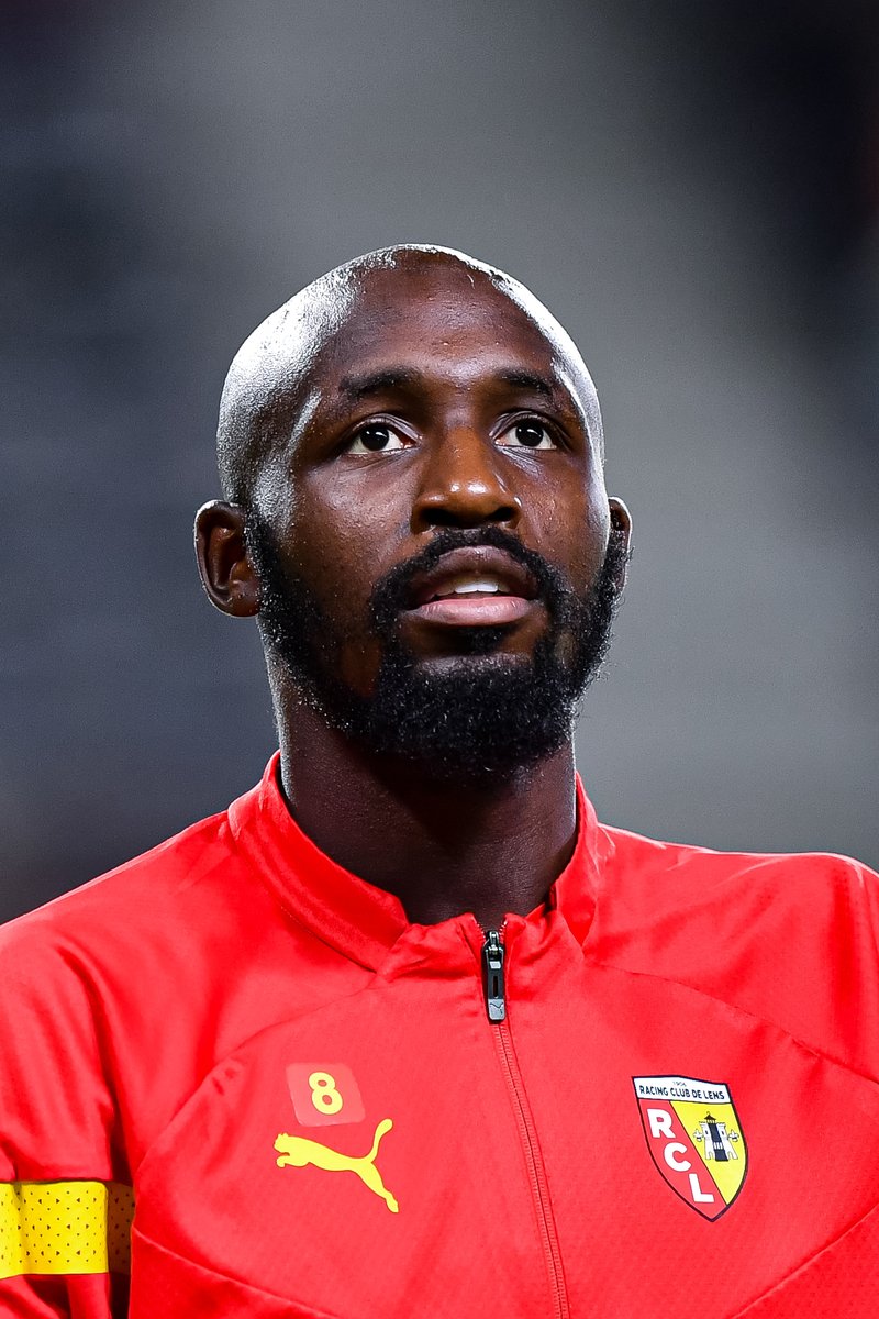 _BeFootball's tweet photo. Comprenez-vous le possible choix de Seko Fofana de partir en Arabie Saoudite, à quelques mois de disputer la Ligue des Champions avec le RC Lens ? https://t.co/GWmAvYxyuQ