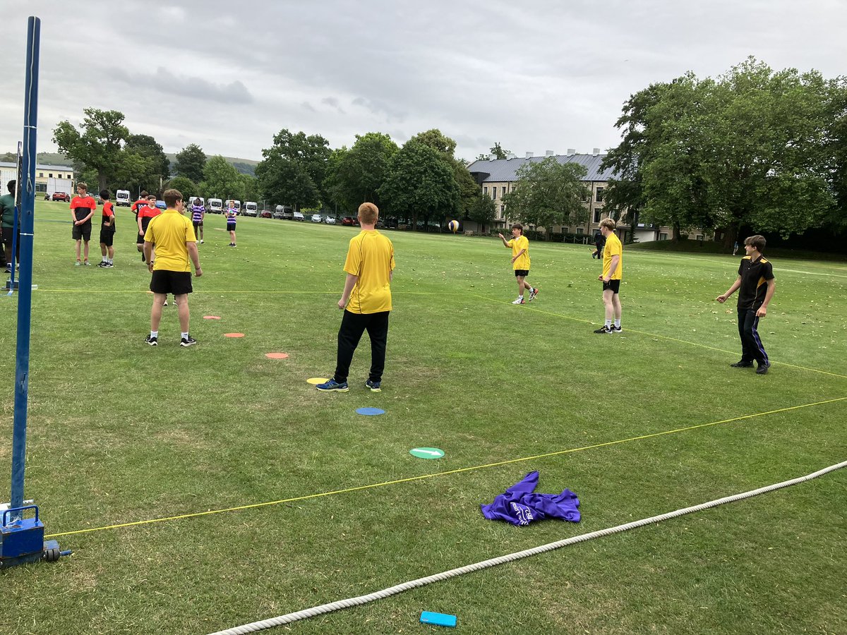 CollingwoodHouse tweet media