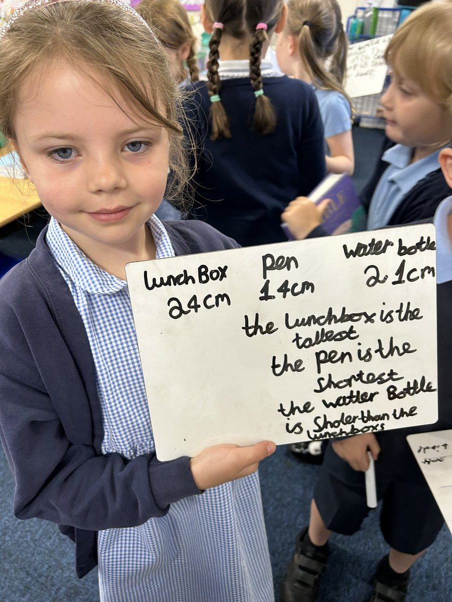 CCCRPrimary's tweet photo. Some more awesome ordering and comparative work from Y2 #cccry2 #cccrmaths https://t.co/w6Qp9pwePs