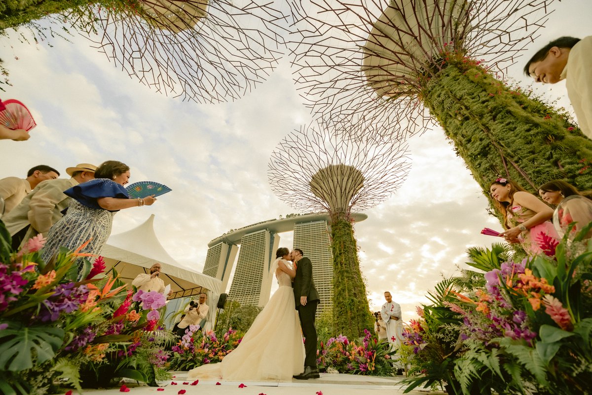 Daily Guardian on Twitter "ILONGGO COUPLE THROWS CRAZY RICH ASIANS(02)