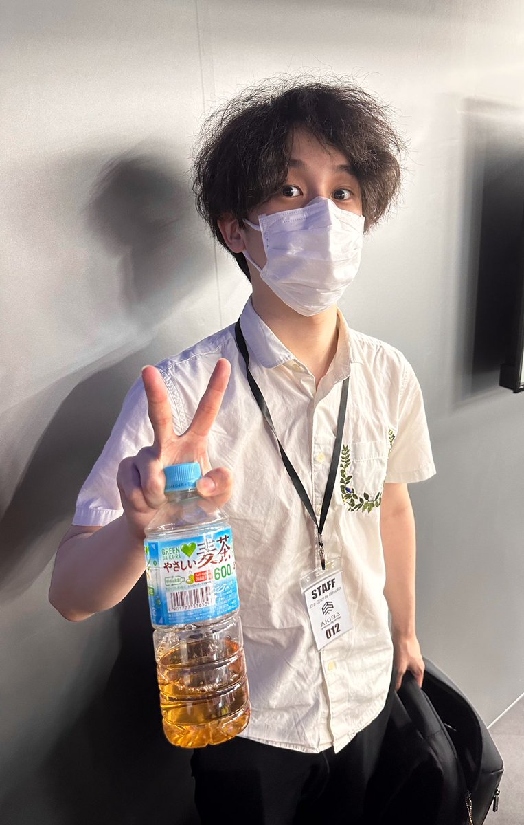 RYUSEI_CARL's tweet image. 今日もFAV対戦会でガッツリ練習！！！

板橋さんにグルグルされて何とも言えない表情のネモさん置いておきます
#Sofmap
#esAKIBA