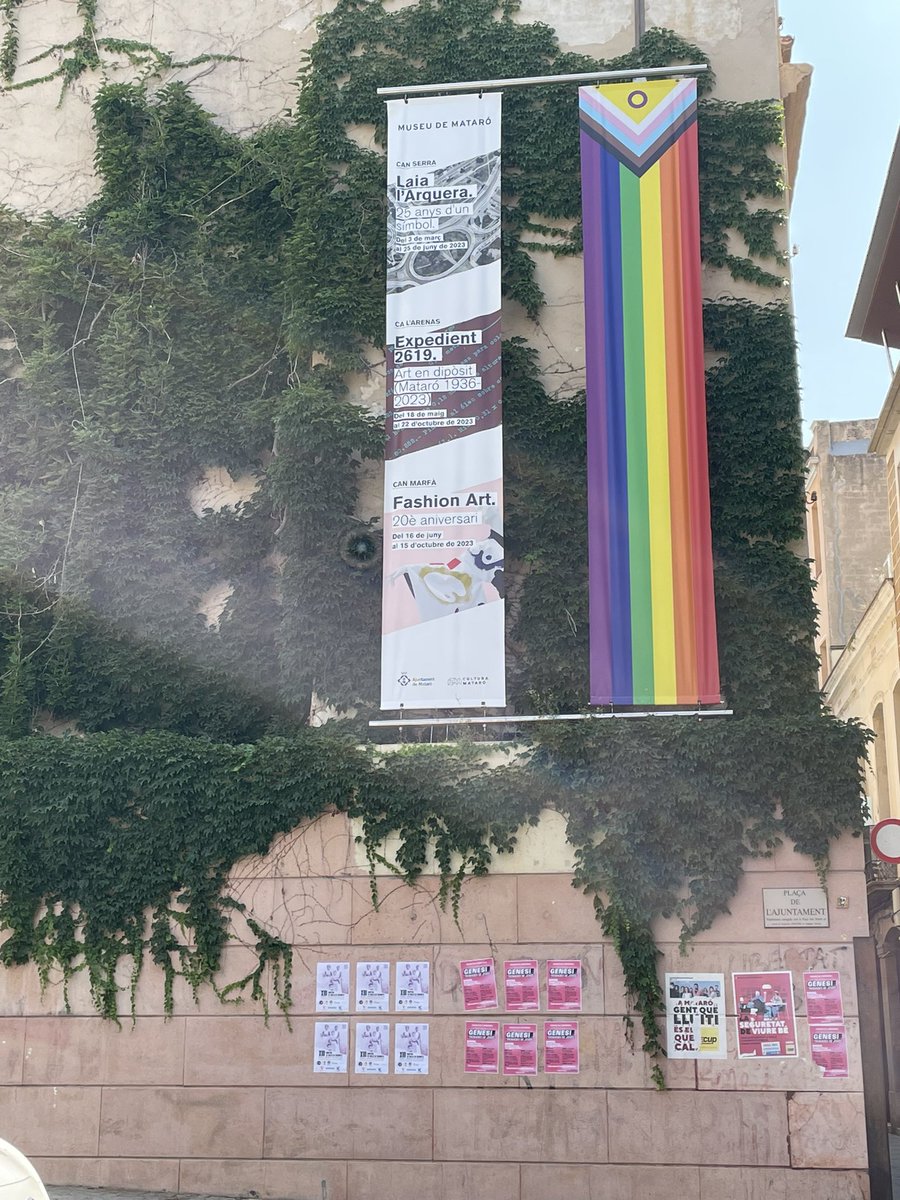 HeidiPerezPerez's tweet photo. Orgull de ciutat 🏳️⚧️🏳️🌈
#MataroOrgullosa #MataroAmbOrgull https://t.co/7lwK2RLZAz