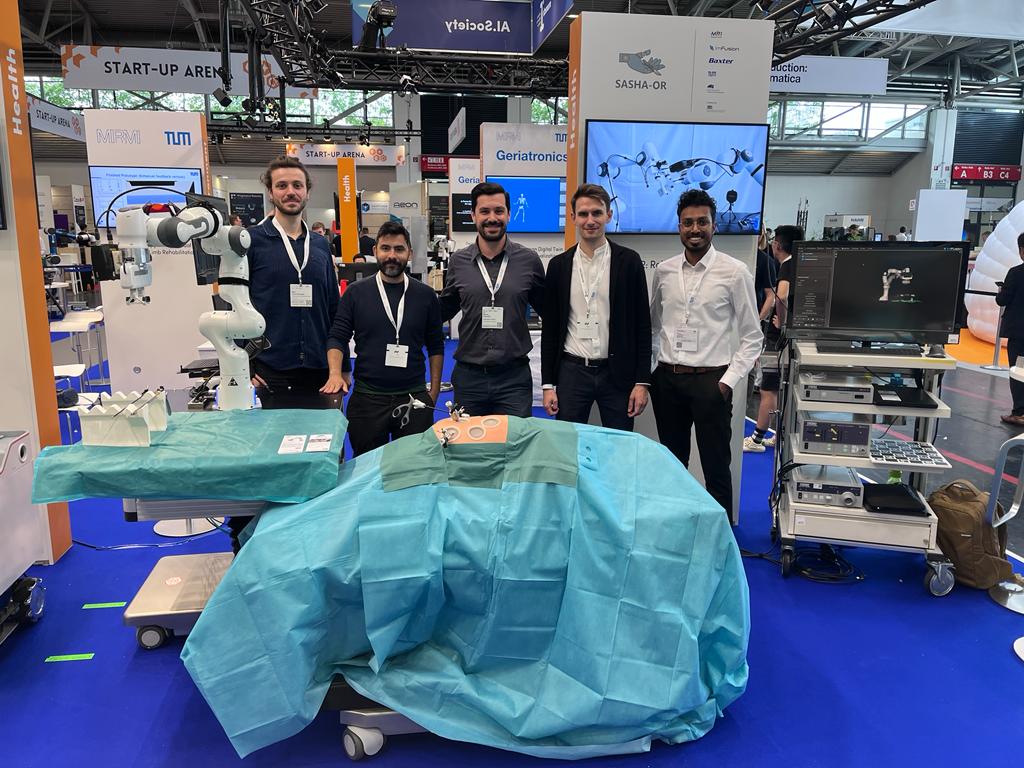 ImFusionGmbH's tweet image. First day of #automatica2023 🤖 Come meet us at Hall B4, Booth H10 to see our SASHA-OR Robotic Scrub Nurse!
@baxter_intl @automaticafair @VDIVDE_IT
#innovation #robotics #computervision